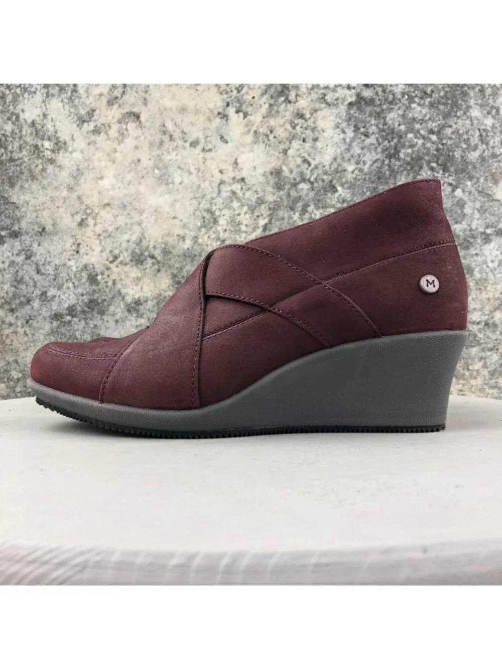 Mozo NWOT Women's Size 8 Descanso Purple Red Leather Wedge Heel Ankle Booties